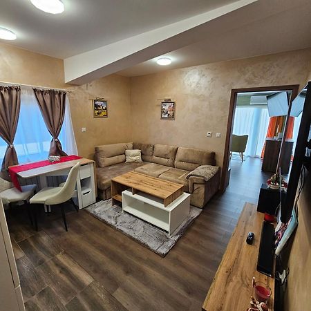Апартамент Бела / Apartment Bela Raduil Luaran gambar